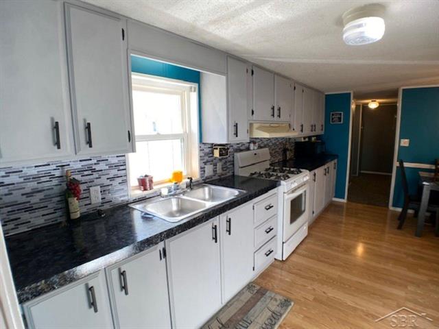 Builiding view five for 9926 Center St, Reese, MI. 48757