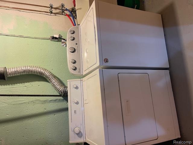 Builiding view ten for 35277 Terrybrook, Sterling Heights, MI. 48312