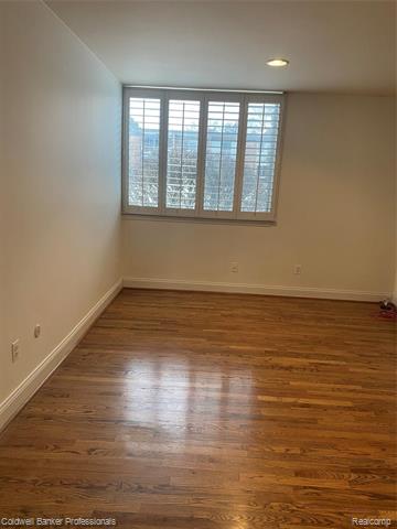 Builiding view eleven for 4043 Maple Rd Apt D104, Bloomfield Hills, MI. 48301