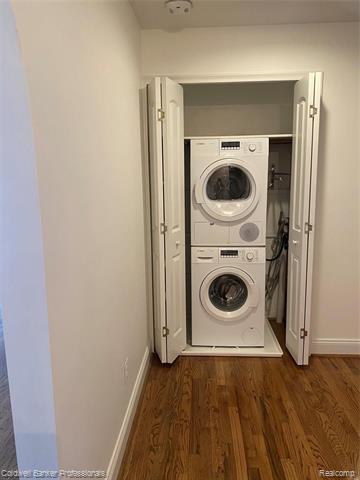 Builiding view fourteen for 4043 Maple Rd Apt D104, Bloomfield Hills, MI. 48301