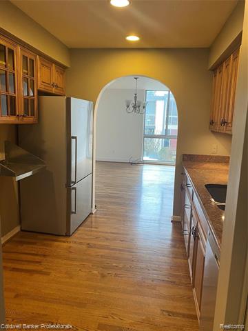 Builiding view nine for 4043 Maple Rd Apt D104, Bloomfield Hills, MI. 48301