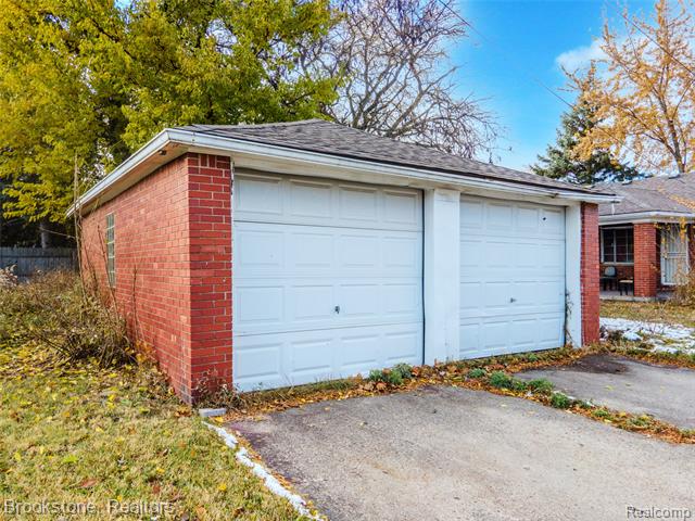 Builiding view eight for 5801 Oakman, Detroit, MI. 48204