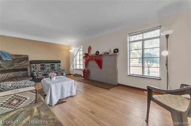 Builiding view eleven for 5801 Oakman, Detroit, MI. 48204