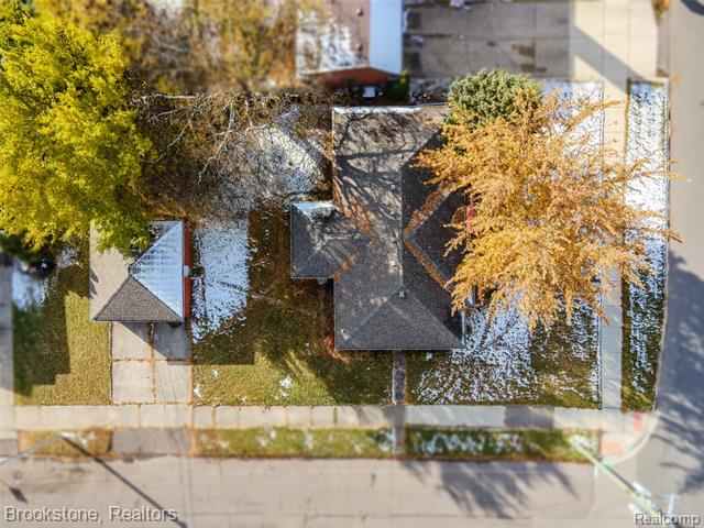 Builiding view nine for 5801 Oakman, Detroit, MI. 48204