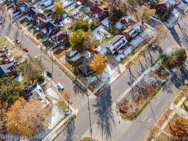 Builiding view ten for 5801 Oakman, Detroit, MI. 48204