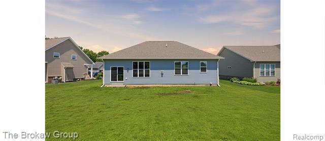Builiding view eight for 5363 Pebble Beach, Metamora, MI. 48455