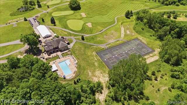 Builiding view fifty two for 5363 Pebble Beach, Metamora, MI. 48455