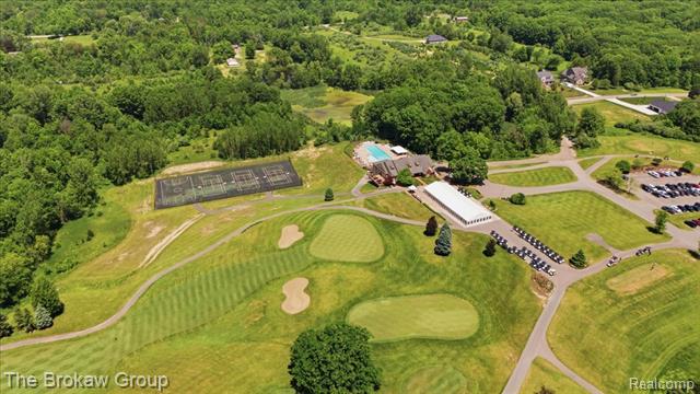 Builiding view fifty for 5363 Pebble Beach, Metamora, MI. 48455