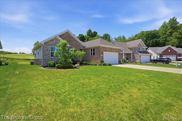Builiding view five for 5363 Pebble Beach, Metamora, MI. 48455