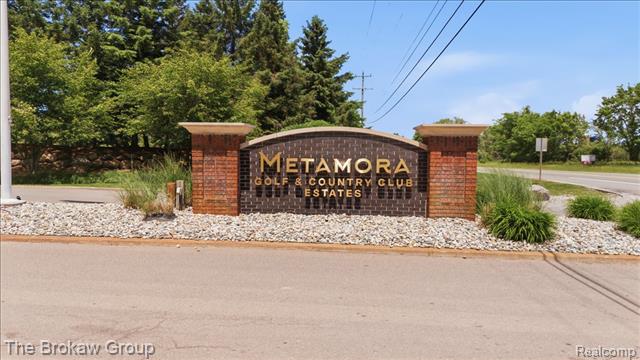 Builiding view four for 5363 Pebble Beach, Metamora, MI. 48455