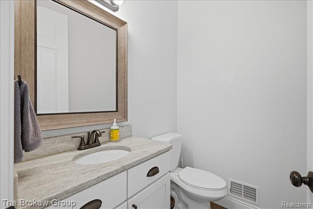 Builiding view thirty for 5363 Pebble Beach, Metamora, MI. 48455