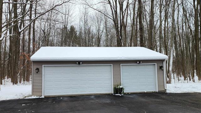 Builiding view eight for 3400 Sturgeon Rd, Midland, MI. 48640