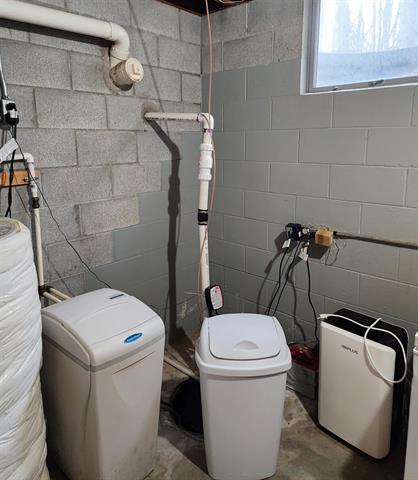 Builiding view fifty one for 3400 Sturgeon Rd, Midland, MI. 48640