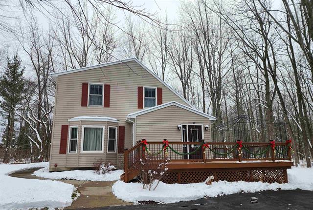 Builiding view fifty three for 3400 Sturgeon Rd, Midland, MI. 48640