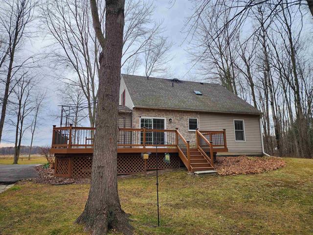 Builiding view four for 3400 Sturgeon Rd, Midland, MI. 48640