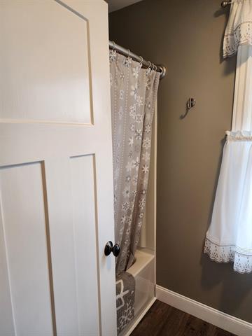 Builiding view thirty seven for 3400 Sturgeon Rd, Midland, MI. 48640