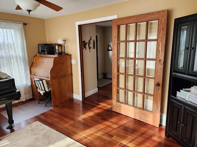 Builiding view twenty nine for 3400 Sturgeon Rd, Midland, MI. 48640