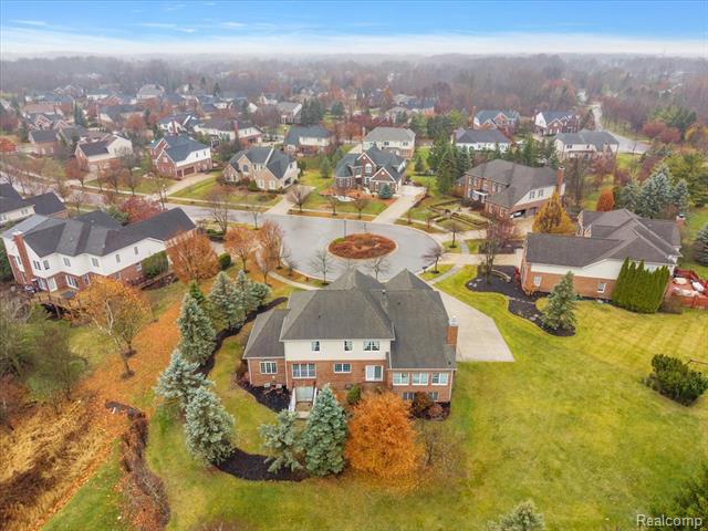 Builiding view eighty six for 26566 Anchorage, Novi, MI. 48374