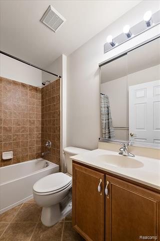 Builiding view fifty three for 26566 Anchorage, Novi, MI. 48374