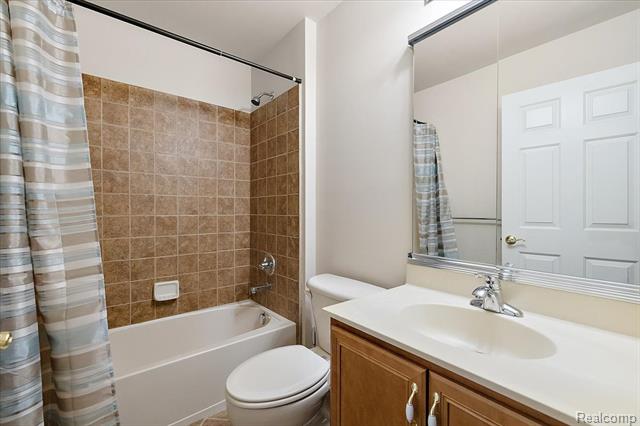 Builiding view fifty two for 26566 Anchorage, Novi, MI. 48374