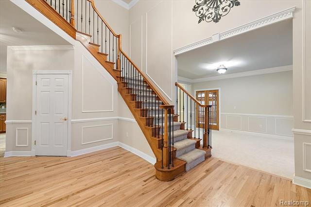 Builiding view five for 26566 Anchorage, Novi, MI. 48374