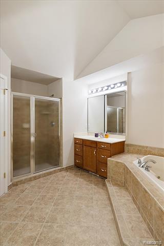 Builiding view forty seven for 26566 Anchorage, Novi, MI. 48374