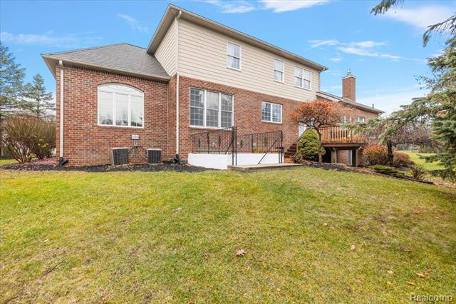 Builiding view seventy five for 26566 Anchorage, Novi, MI. 48374