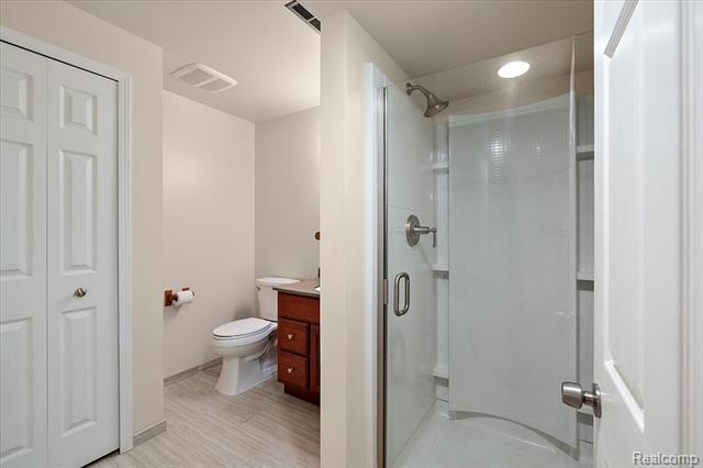 Builiding view sixty six for 26566 Anchorage, Novi, MI. 48374