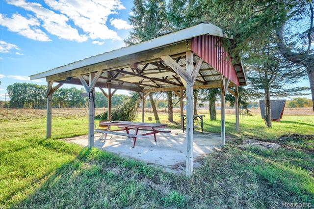 Builiding view fifty four for 5537 Old State, North Branch, MI. 48461