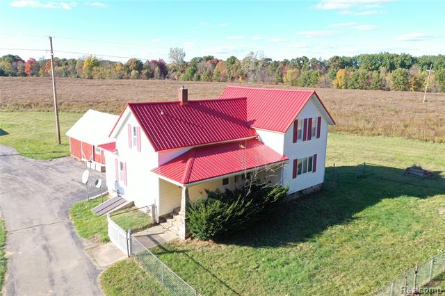 Builiding view fifty one for 5537 Old State, North Branch, MI. 48461