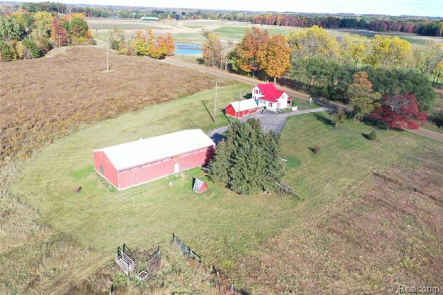 Builiding view forty two for 5537 Old State, North Branch, MI. 48461