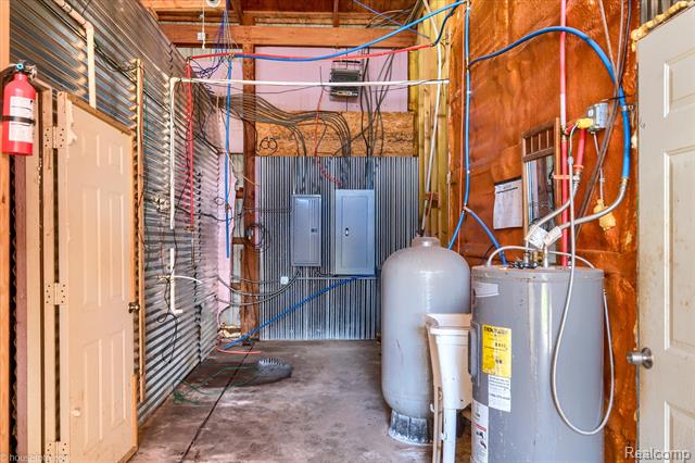 Builiding view thirty for 5537 Old State, North Branch, MI. 48461