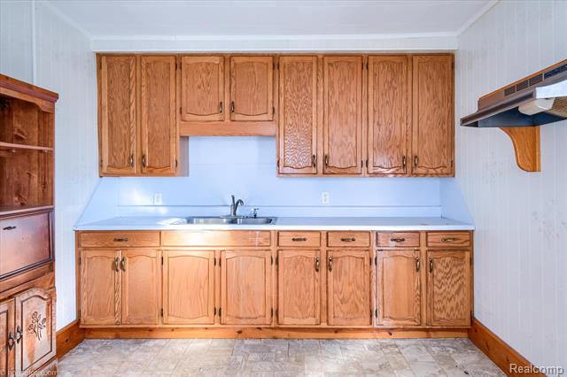 Builiding view twelve for 5537 Old State, North Branch, MI. 48461