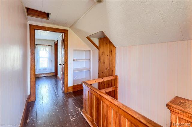 Builiding view twenty three for 5537 Old State, North Branch, MI. 48461