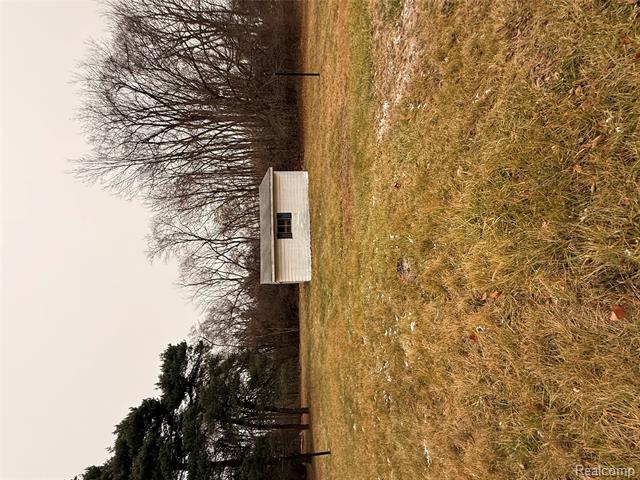 Builiding view forty four for 2425 Nerredia, Flint, MI. 48532