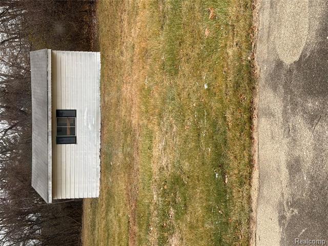 Builiding view forty one for 2425 Nerredia, Flint, MI. 48532