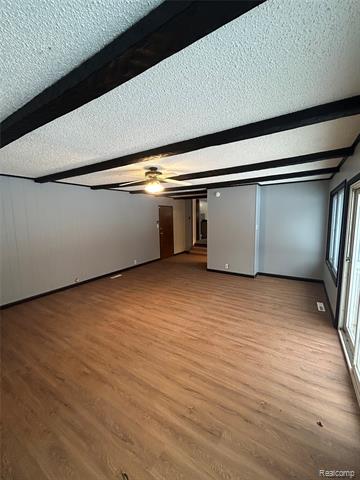 Builiding view fourteen for 2425 Nerredia, Flint, MI. 48532