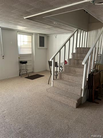 Builiding view twelve for 921 Saginaw, Vassar, MI. 48768