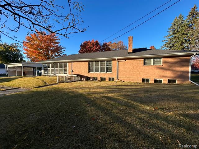 Builiding view twenty two for 921 Saginaw, Vassar, MI. 48768