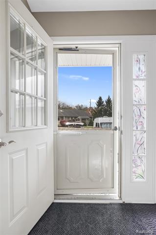 Builiding view seven for 62512 Raleigh, South Lyon, MI. 48178