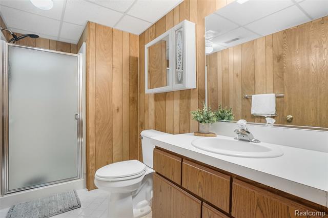 Builiding view thirty seven for 62512 Raleigh, South Lyon, MI. 48178