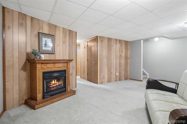 Builiding view thirty for 62512 Raleigh, South Lyon, MI. 48178