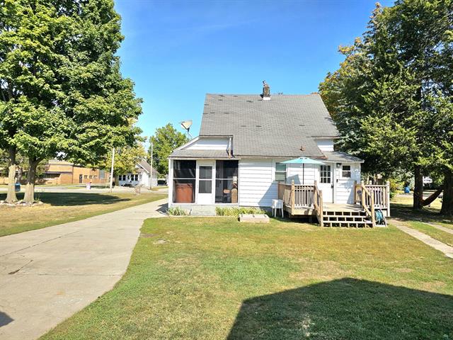 Builiding view twenty five for 544 Chicago St, Bronson, MI. 49028