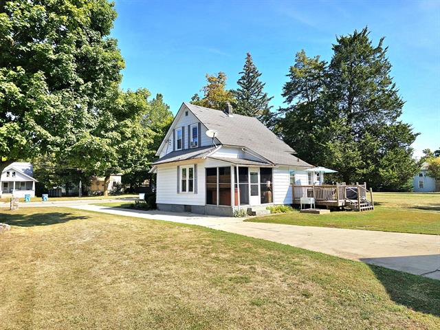 Builiding view twenty four for 544 Chicago St, Bronson, MI. 49028