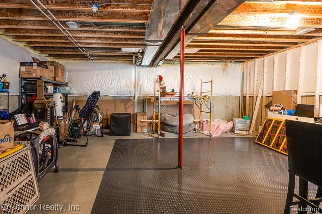 Builiding view twenty nine for 2007 Edward, Smiths Creek, MI. 48074