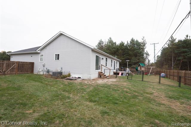 Builiding view twenty six for 2007 Edward, Smiths Creek, MI. 48074