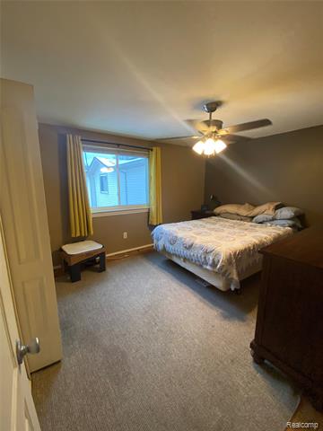 Builiding view twelve for 20813 Washington Street, Roseville, MI. 48066