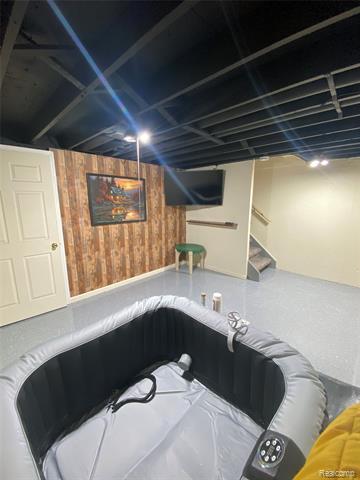 Builiding view twenty five for 20813 Washington Street, Roseville, MI. 48066