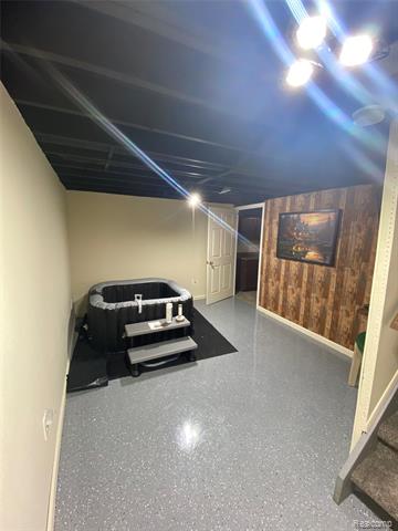 Builiding view twenty four for 20813 Washington Street, Roseville, MI. 48066