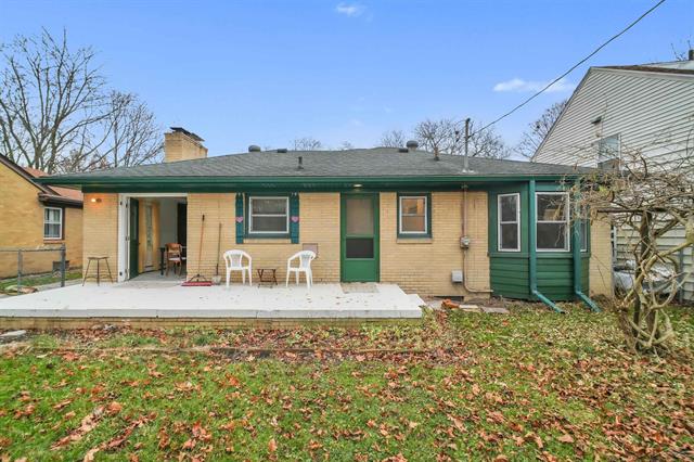 Builiding view twenty eight for 1829 Handley, Saginaw, MI. 48602